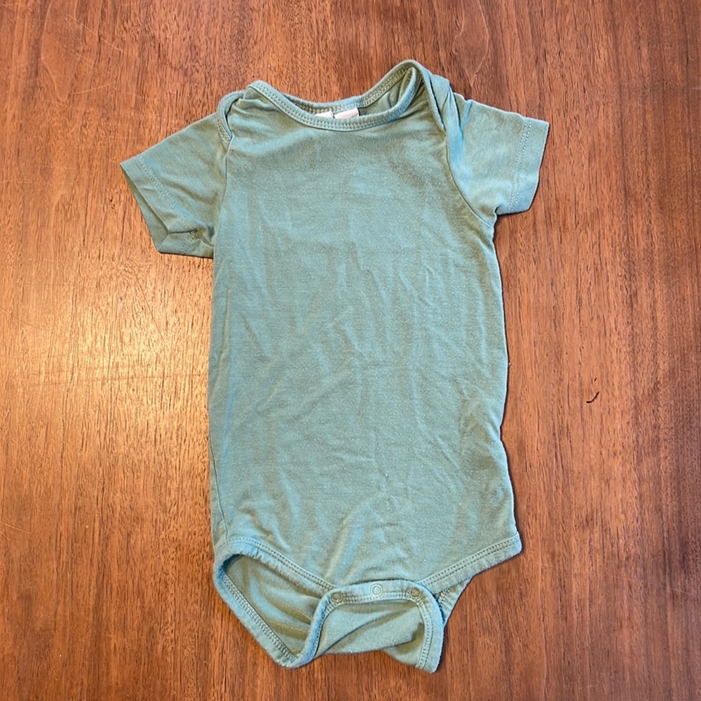 Kyte Baby Bodysuit
